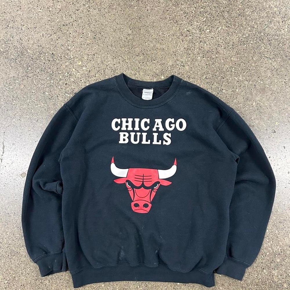 Vintage Chicago Bulls Big Logo Crewneck (Size M)